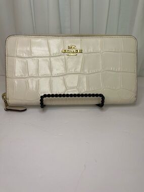 COACH Cream Croc-Embossed Zip Around Wallet with Gold Logo
